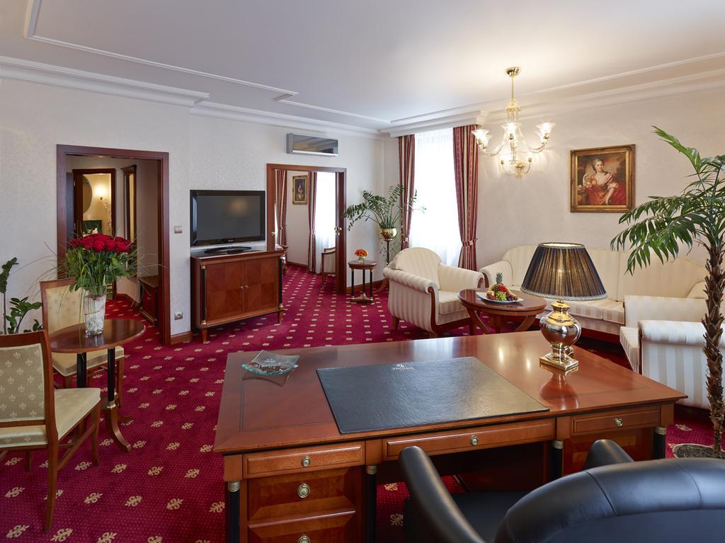 Hotel Stefanik Myjava Quarto foto